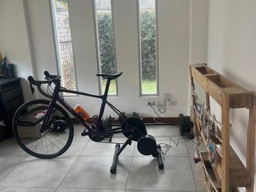 CASA EN VENTA 3 DORMITORIOS CONJUNTO PRIVADO EN TUMBACO