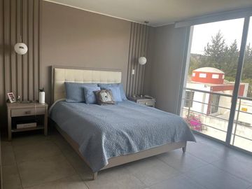 CASA EN VENTA 3 DORMITORIOS CONJUNTO PRIVADO EN TUMBACO