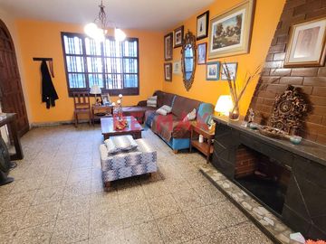 Casa En Venta Santa Ines / Piso 1 + Azotea Del Piso 2