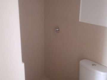 VENDO LINDO DPTO. DE ESTRENO EN PISO 18 CON EXCELENTE VISTA PANORAMICA AL MAR EN MAGDALENA Y CERCA AVENIDA PRINCIPALES