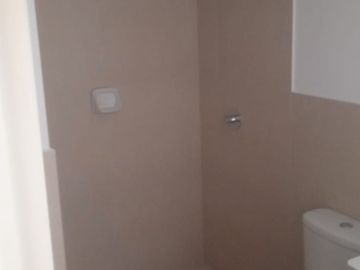 VENDO LINDO DPTO. DE ESTRENO EN PISO 18 CON EXCELENTE VISTA PANORAMICA AL MAR EN MAGDALENA Y CERCA AVENIDA PRINCIPALES