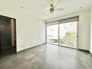 Casa en Venta en Colinas del Valle.