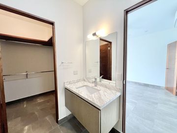 Casa en Venta en Colinas del Valle.