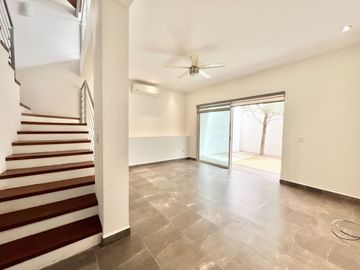 Casa en Venta en Colinas del Valle.