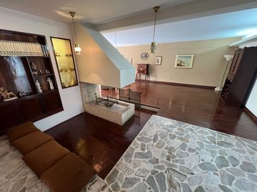 VENTA CASA EN MANUEL AUGUSTO OLAECHEA – EL ROSEDAL – MIRAFLORES