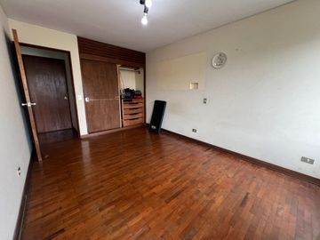 VENTA CASA EN MANUEL AUGUSTO OLAECHEA – EL ROSEDAL – MIRAFLORES