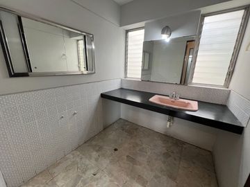 VENTA CASA EN MANUEL AUGUSTO OLAECHEA – EL ROSEDAL – MIRAFLORES