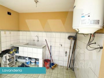 CASA 271m2 EN VENTA - VIVE EN MAYORAZGO, ATE – LÍMITE CON LA MOLINA