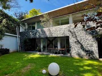 CASA MINIMALISTA EN VENTA EN DESIERTO DE LOS LEONES
