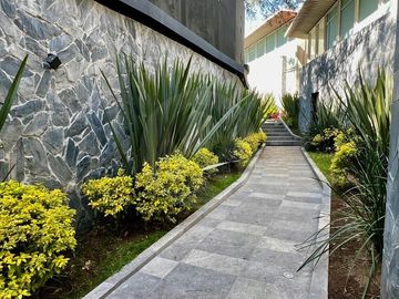 CASA MINIMALISTA EN VENTA EN DESIERTO DE LOS LEONES
