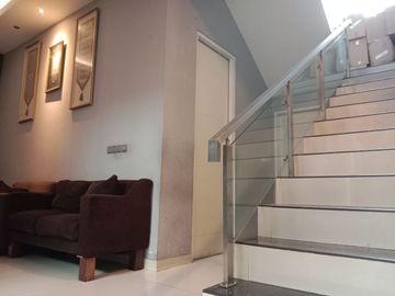 Rumah Dijual Siap Huni Antapani Kota Bandung Terusan Jakarta dekat Kiara Artha Park [PK028]