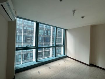 For Sale 2 Bedroom Rent to Own Condo in One Uptown BGC