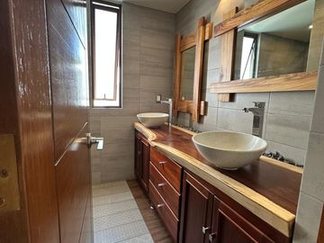 Casa en venta en Toriello Guerra