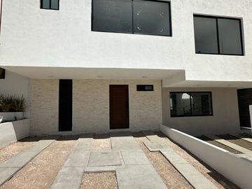 Casa en venta ubicada en Capital Sur Querétaro