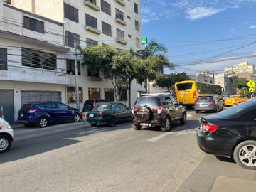 VENTA DE DEPARTAMENTO DUPLEX EN LINCE EN SEGUNDO PISO - VISTA INTERNA