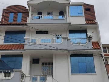 Casa rentera de venta en Loja