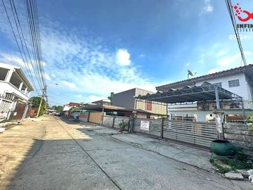 ขายและให้เช่าบ้านเดี่ยว 2 ชั้น หมู่บ้านเสนานิเวศน์ 1 ซอยหมู่บ้านเสนานิเวศน์ 109/5