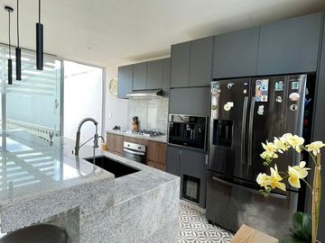 CASA COLONIAL Y CONTEMPORANEA EN EL CENTRO IDEAL PARA HOSPEDAJE