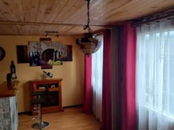 SE VENDE CASA ESQUINA INDIVIDUAL,  CON VISTA PANORÁMICA A PUERTO MONTT