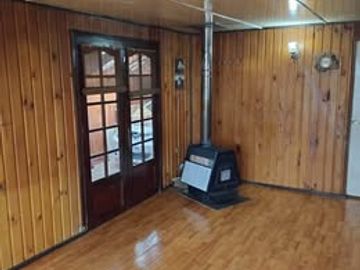 SE VENDE CASA ESQUINA INDIVIDUAL,  CON VISTA PANORÁMICA A PUERTO MONTT