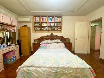 FOR SALE House and Lot located at Brgy. BF Homes, Parañaque City