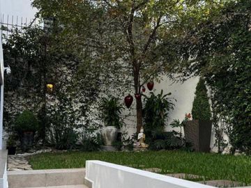 Exclusiva residencia en Santiago, Nuevo León