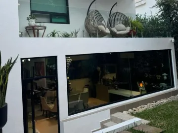 Exclusiva residencia en Santiago, Nuevo León