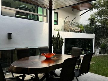 Exclusiva residencia en Santiago, Nuevo León