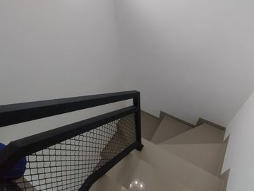 Jual Rumah MURAH Di Ngamprah Padalarang Bandung Barat Sisa 1 Unit HOOK Dkt Stasiun Dan Tol 2Lt 3KT