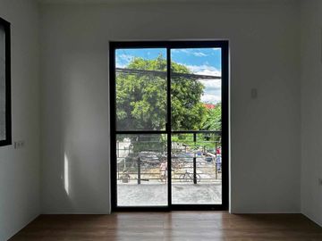 2 Storey Duplex House with 5BR for Sale in Greenland Subd., Taytay, Rizal
