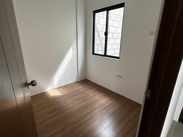 2 Storey Duplex House with 5BR for Sale in Greenland Subd., Taytay, Rizal