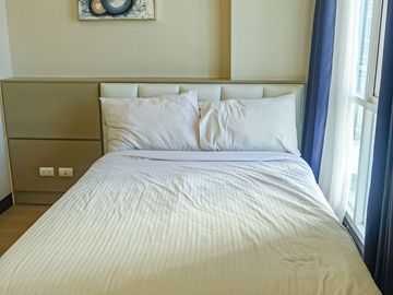 Ready for occupied Studio type condo in 8 Newtown Boulevard | Best Realtor