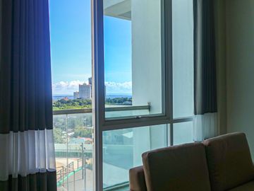 Ready for occupied Studio type condo in 8 Newtown Boulevard | Best Realtor
