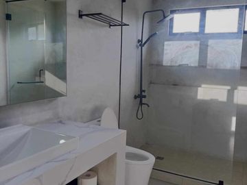 For Sale: Massive Minimalist Industrial Vacation House with Overlooking Taal View located in Metro Tagaytay