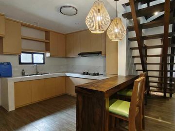 For Sale: 𝐁𝐫𝐚𝐧𝐝𝐧𝐞𝐰 𝐌𝐨𝐝𝐞𝐫𝐧 𝐓𝐫𝐨𝐩𝐢𝐜𝐚𝐥 𝐈𝐧𝐬𝐩𝐢𝐫𝐞𝐝 𝐇𝐨𝐮𝐬𝐞 𝐰𝐢𝐭𝐡 𝐏𝐨𝐨𝐥 located 𝐢𝐧 𝐒𝐢𝐥𝐚𝐧𝐠 𝐂𝐚𝐯𝐢𝐭𝐞, 𝐛𝐨𝐮