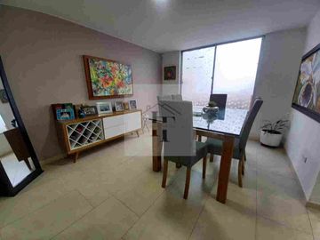 VENTA DE CASA SECTOR LAURELES