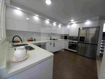 VENTA DE CASA SECTOR LAURELES