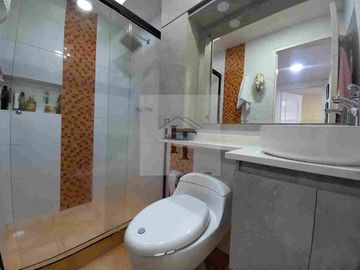VENTA DE CASA SECTOR LAURELES