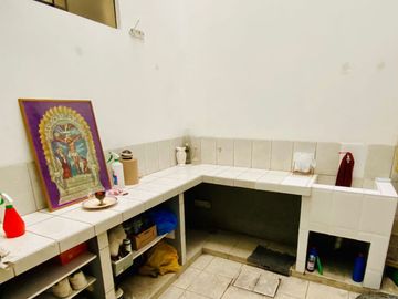 Casa en Urb San Juan Masias en el Callao cerca al aeropuerto, 6 dormitorios 3 baños, 1 estacionamiento