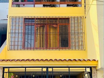 Casa en Urb San Juan Masias en el Callao cerca al aeropuerto, 6 dormitorios 3 baños, 1 estacionamiento