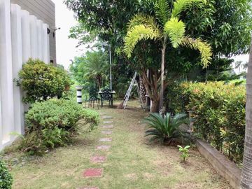 3BR HOUSE & LOT; ETON SOUTH LAKE VILLAGE - STA ROSA, LAGUNA - FOR SALE