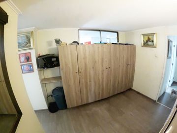Oportunidad Unica: Hermoso depto. en Av Las Condes, a pasos de Av La Dehesa