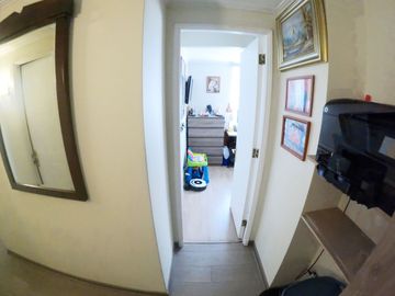 Oportunidad Unica: Hermoso depto. en Av Las Condes, a pasos de Av La Dehesa