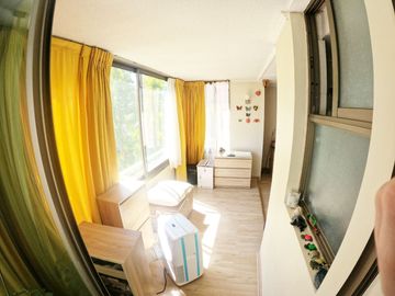 Oportunidad Unica: Hermoso depto. en Av Las Condes, a pasos de Av La Dehesa