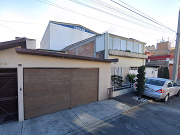 CASA DE RECUPERACIÓN BANCARIA EN CALLE GIRASOL, COL. CLUB JARDIN, TOLUCA DE LERDO, EDO MEX. ¡NO SE ASCEPTAN CRÉDITOS!