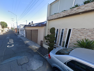 CASA DE RECUPERACIÓN BANCARIA EN CALLE GIRASOL, COL. CLUB JARDIN, TOLUCA DE LERDO, EDO MEX. ¡NO SE ASCEPTAN CRÉDITOS!