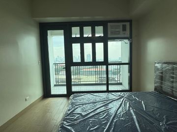 Noble Place Binondo Chinatown Manila - Brand New 2 Bedroom Unit with High End Appliances - Rush Sale!