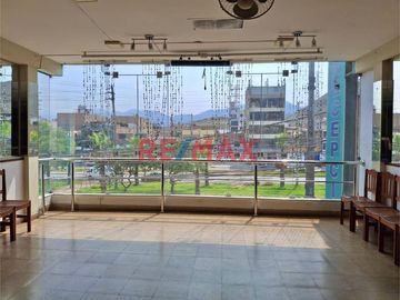 Venta De Local Comercial De 5 Pisos En Av. Universitaria Norte. San Martin De Porres