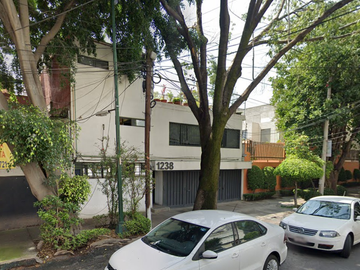 Casa 🏡 de oportunidad  Adolfo Prieto 1238, Col del Valle Centro, Benito Juárez, 03100 Ciudad de México, CDMX   💵