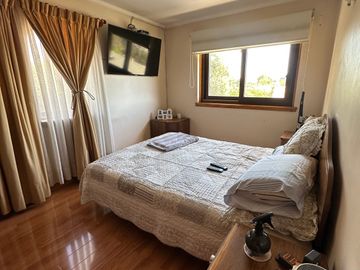 ¡Se Vende Casa en Chacra Santa Julia! 1.000 m², Piscina, Quincho y Más